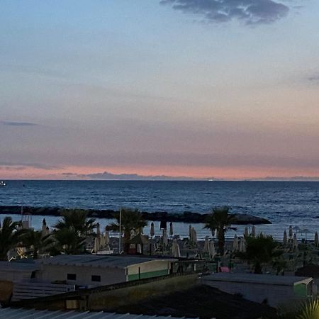 Favolosa Vista Mare Rimini Ngoại thất bức ảnh